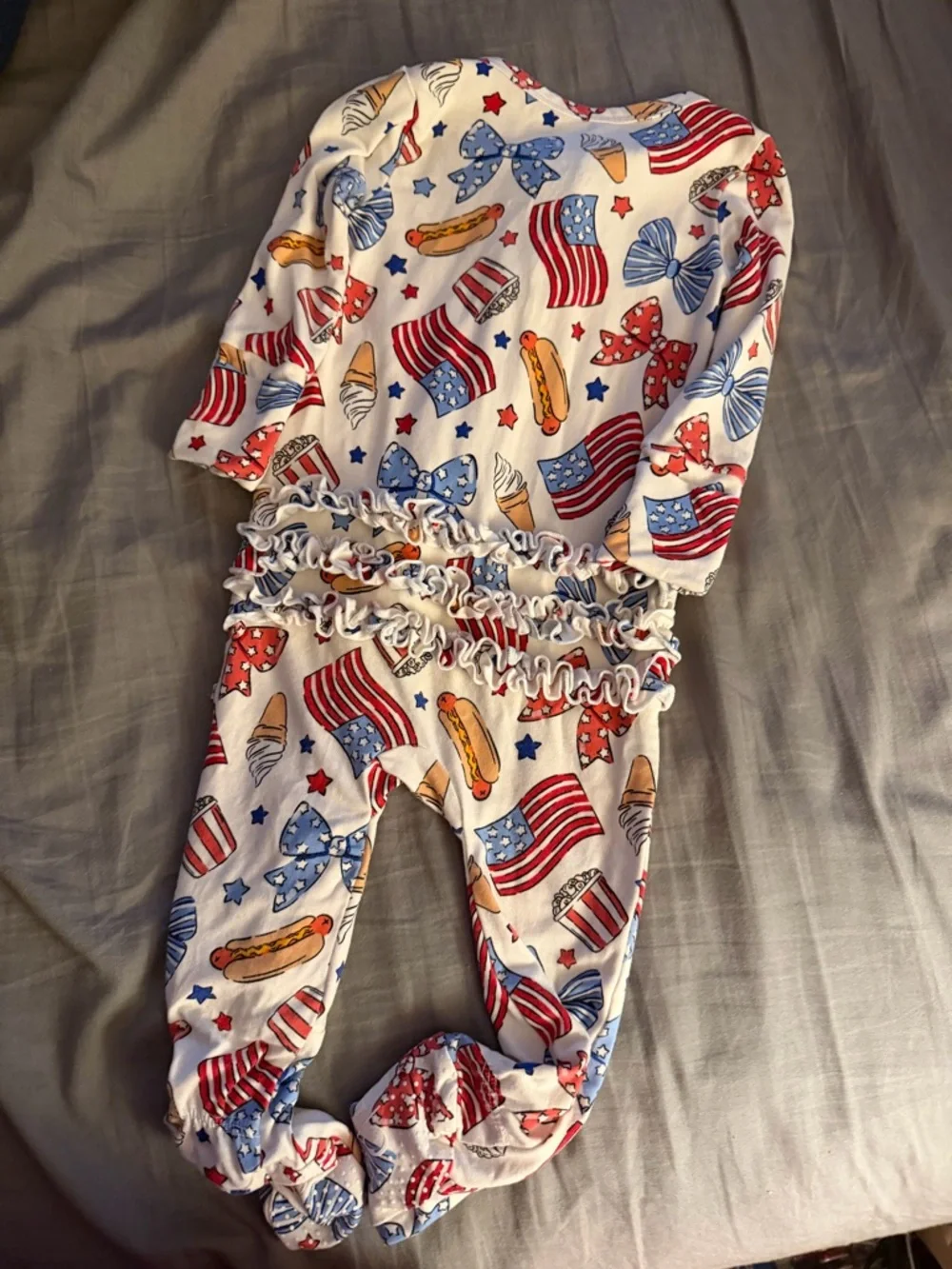 Caden Lane Bamboo Ruffle Footie - Picture 2 of 4